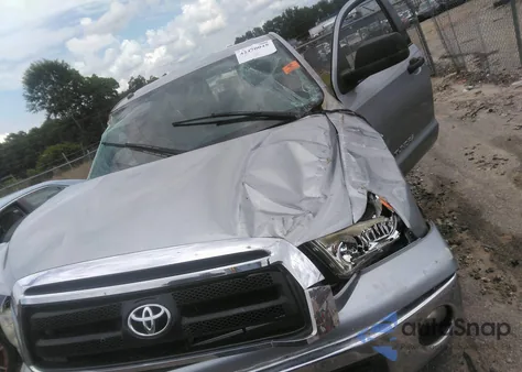 2012 Toyota Tundra Grade 4.6L V8 из США, поврежденный, VIN 5TFRM5F1XCX049033